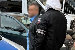 Złodziej roku w Gdańsku. Ukradł buty i uciekał w nich przed służbami