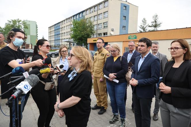 Pożar chemikaliów w Siemianowicach Śląskich. Rząd zapowiada zmiany w prawie. Konferencja prasowa