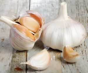 Chiński czy polski? Oto prosty sposób, by rozpoznać czosnek z Chin