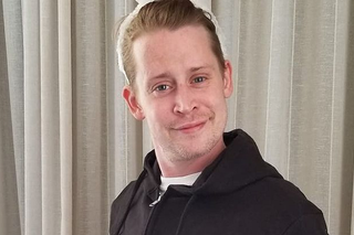 Macaulay Culkin został ojcem! Gwiazdor Kevin sam w domu wybrał imię dla dziecka, które wiąże się z rodzinną tragedią