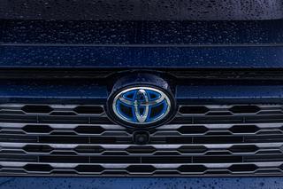 W 2020 roku Toyota obniża ceny hybrydowych aut. Sprawdź, jakie modele obejmie program EkoBonus