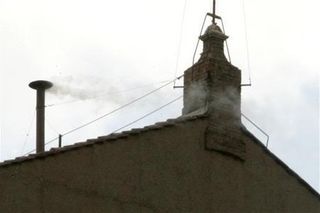 Na Kaplicy Sykstyńskiej zamontowano komin