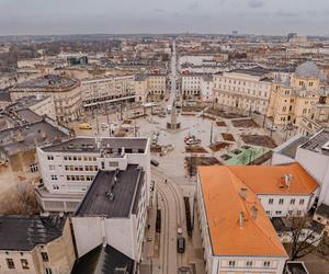 Plac Wolności w Łodzi już prawie gotowy