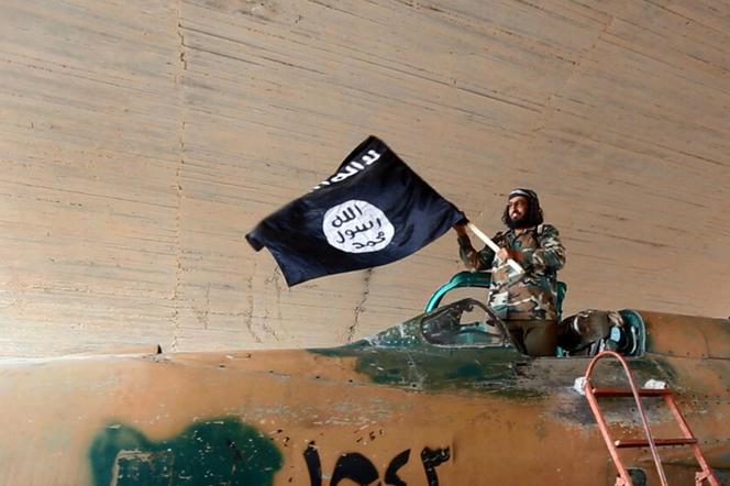 Bojówki ISIS. Zdjęcie ilustracyjne