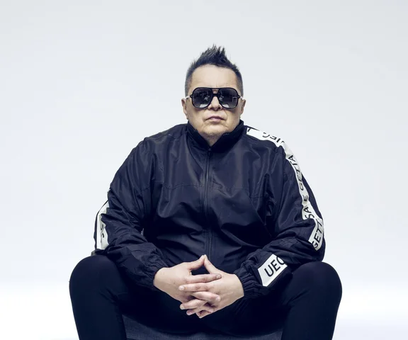 Muniek Staszczyk ponownie uderzył w Sidneya Polaka. Lider T.Love nie szczędził gorzkich słów