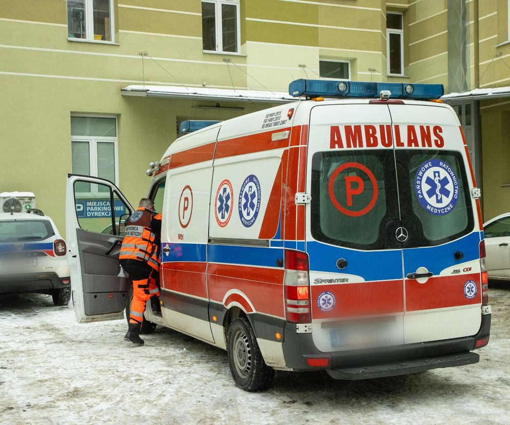 32-latka nie dotarła na pilną operację. Zmarła w karetce po 7 godzinach na SOR