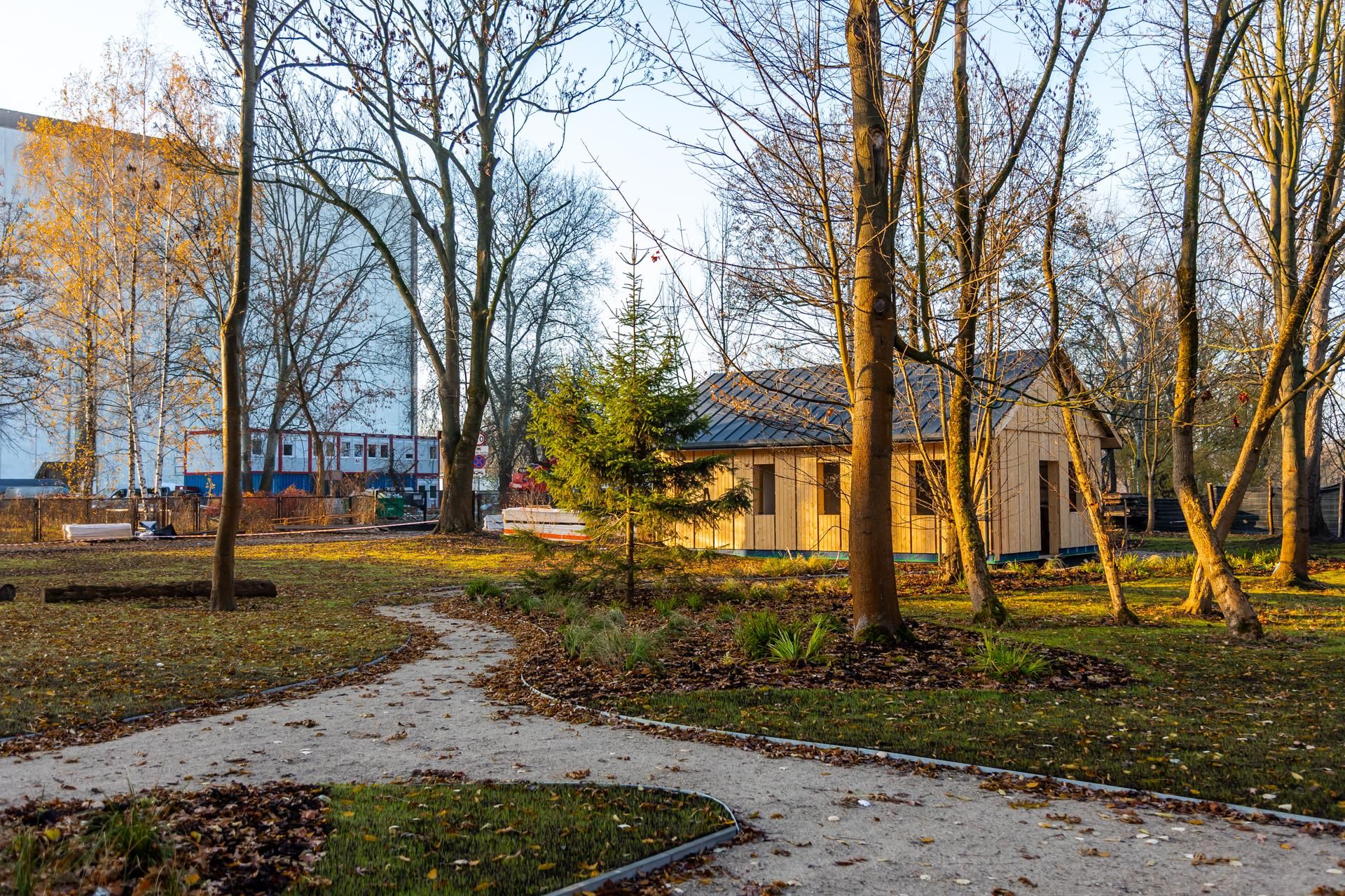 Odbudowa domków fińskich na Polu Mokotowskim