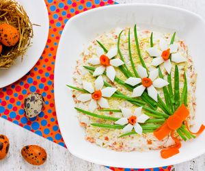 Sałatki na Wielkanoc - 20 pomysłów na pyszne i piękne sałatki na świąteczny stół