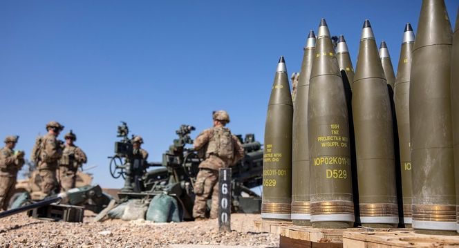 pociski 155 mm, artyleria, amunicja, ddziała, haubice