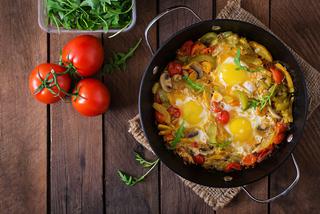 Jajka na śniadanie - 13 sprawdzonych przepisów na gotowane i smażone jaja