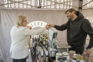 Beata Kempa na bazarze w Brukseli