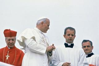 Tak się zmieniał Stanisław Dziwisz