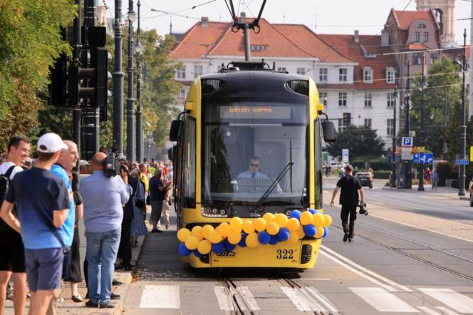 Tramwaj na Jar uroczyście zainaugurowany. Zdjęcia z Torunia 