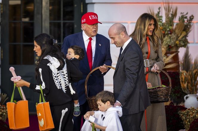 Tłumy na zabawie w Białym Domu. Tak Trump świętował Halloween EPA/JIM LO SCALZO