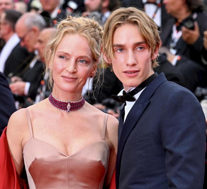 Uma Thurman się nie starzeje! 53-letnia gwiazda olśniewa na czerwonym dywanie