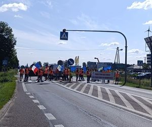 Trwa protest kolejarzy. Na której trasie w Lubelskiem są utrudnienia?