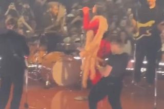 Dua Lipa śpiewa piosenkę Farny na koncercie. Szok, co zrobiła Ewa