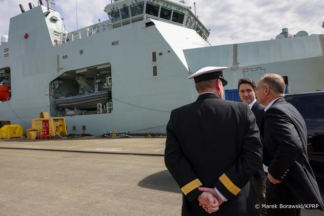 Prezydent RP Andrzej Duda i premier Kanady Justin Trudeau. Spotkanie z Premierem Kanady w bazie marynarki wojennej Canadian Forces Base Esquimalt