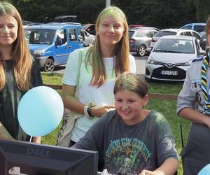 Piknik Rodzinny „Sport wzbogaca - nałóg zatraca na Kopcu Wyzwolenia w Piekarach Śląskich 