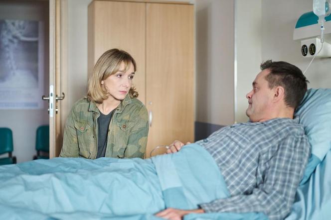 Na Wspólnej, odc. 3778: Sławek (Mariusz Słupiński), Iga (Lidia Sadowa)