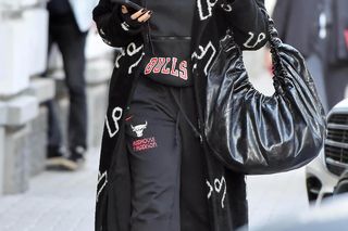 Paticia Kazadi w drodze do butiku na przymiarki spotkala szczura na swojej drodze