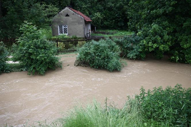 Zalania po intensywnych opadach deszczu