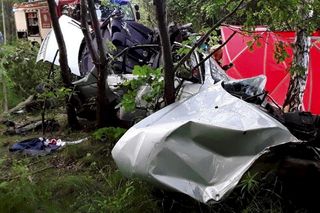 Łódź. Koszmarny wypadek 28-latka na ul. Frezjowej. Z BMW nic nie zostało 