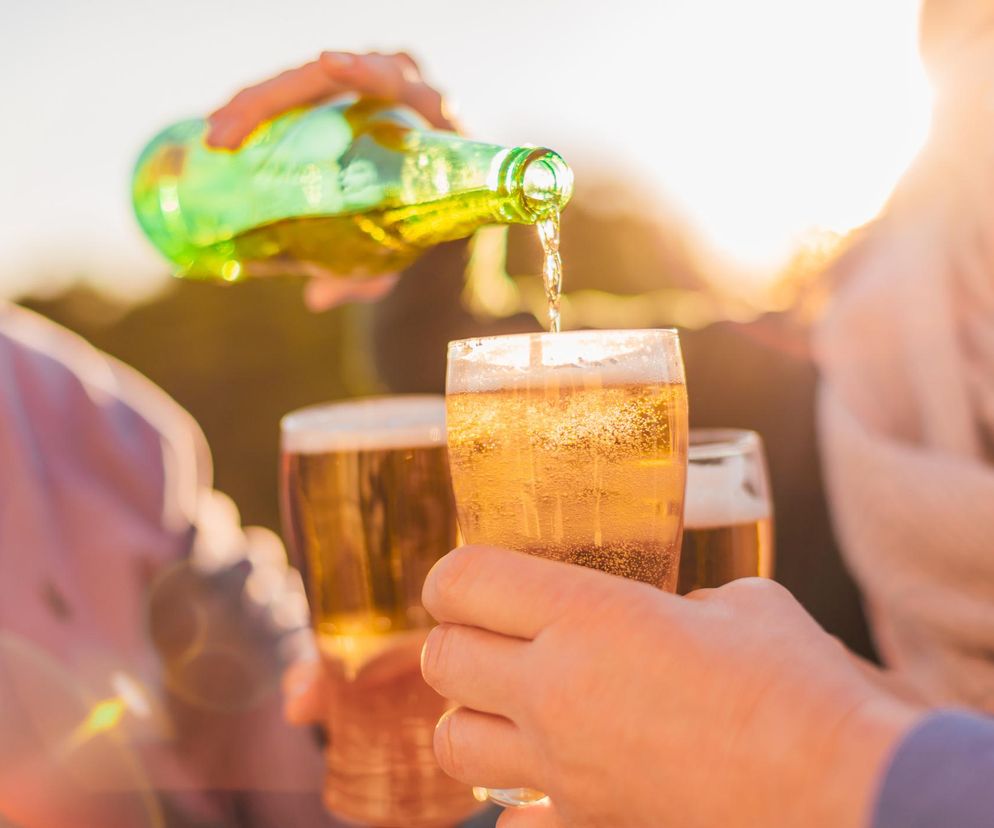 Króluje przy grillu i na komuniach. Piwo bezalkoholowe nie jest tak niewinne, jak się wydaje