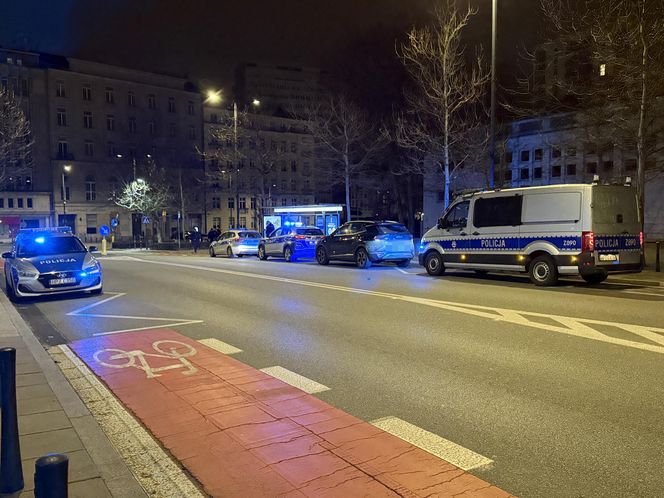 Pijany policjant szalał po warszawskich blokach. Został zatrzymany