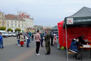  Szczepienia na Placu Zamkowym w Lublinie