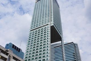 Słynny wieżowiec z dziurą w Warszawie, czyli hotel InterContinental