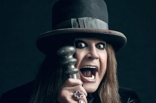 Tak wyglądał Ozzy Osbourne na ostatnim nagraniu przed śmiercią. Kelly Osbourne wrzuciła je na dwa dni przed odejściem artysty