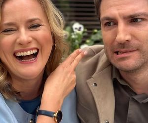 M jak miłość na planie. Julia (Marta Chodorowska), Dima (Michaił Pszeniczny)