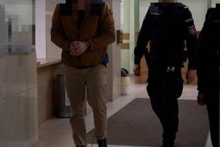 Rodzina z Warszawy zatrzymana za sutenerstwo. Seksualne pracownice, euro i dolary w agencjach towarzyskich