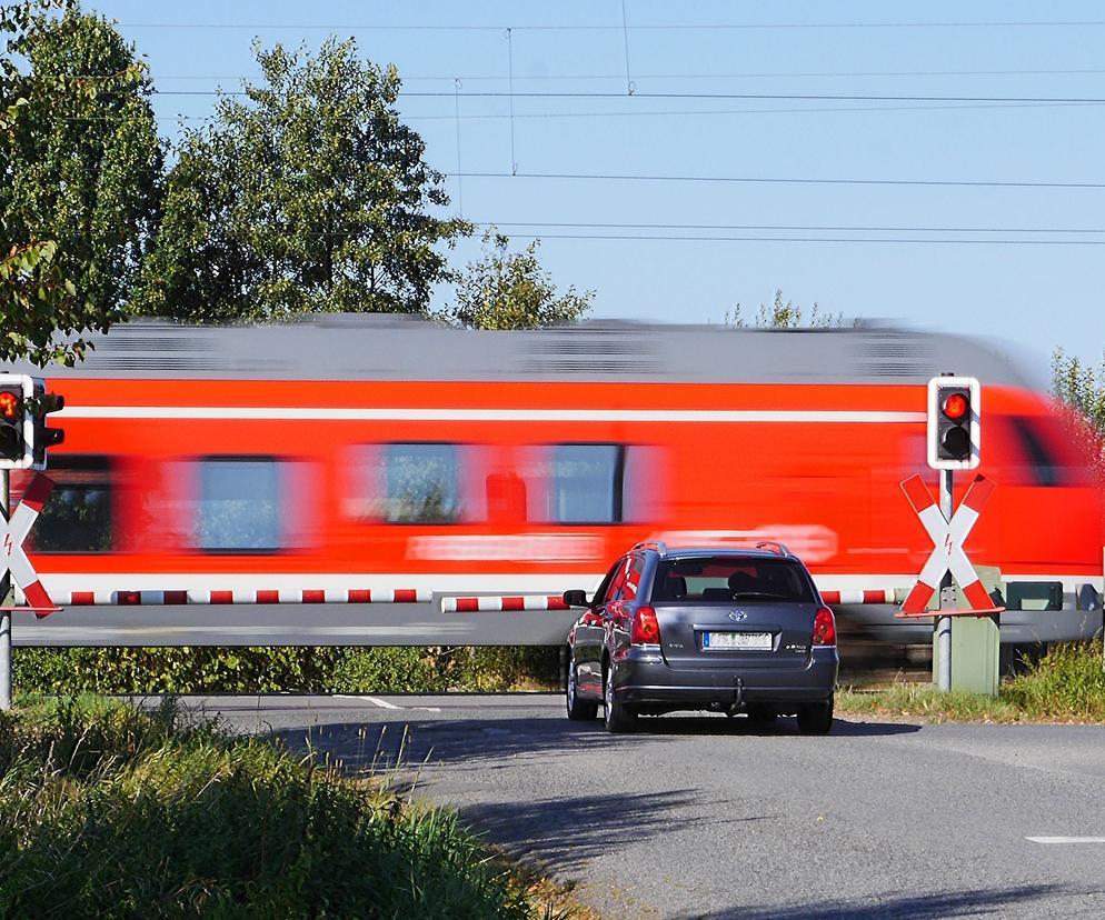 System SafeCross ma poprawić bezpieczeństwo na przejazdach kolejowych