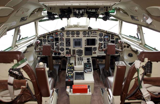 TU-154M, Tupolew, samolot, kabina pilotów, kokpit, Smoleńsk