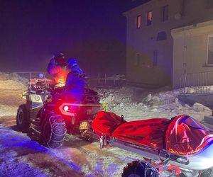 Poszli w góry i nie potrafili zejść. Goprowcy ratowali 4 osoby z okolic Śnieżki, w sieci burza 