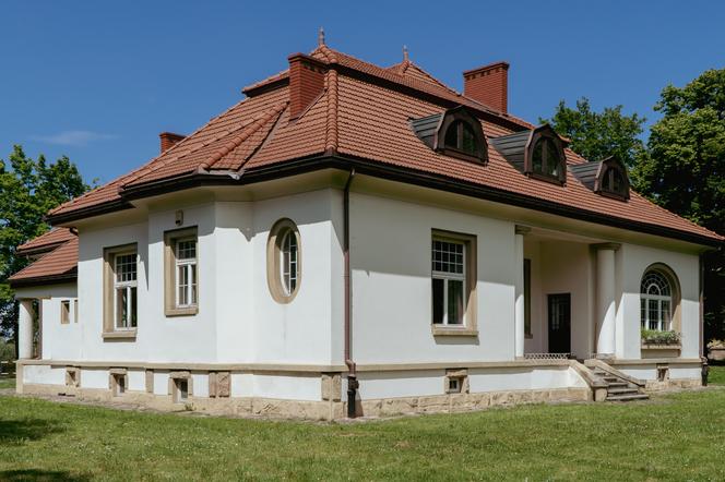 Kobierzyn - zdjęcia krakowskiego szpitala psychiatrycznego i miasta-ogrodu