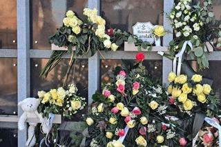  Skromny grób Macieja Damięckiego i Elżbiety Sommer. Niezapomniani