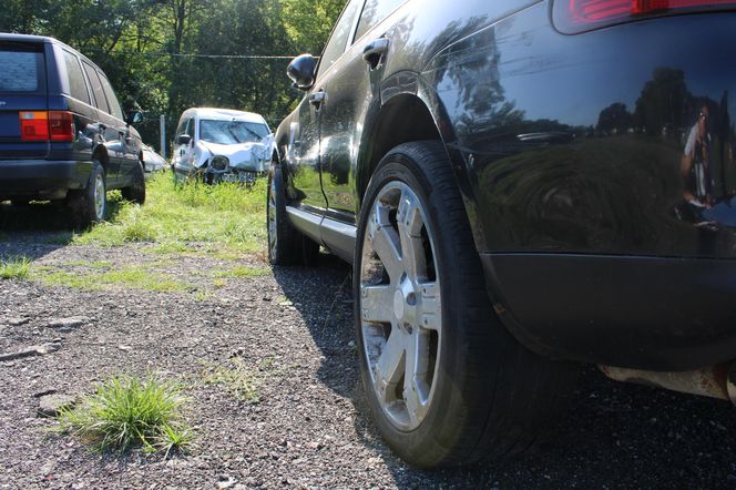 Porsche Cayenne za 7 tysięcy? Takie okazje tylko w Łodzi!