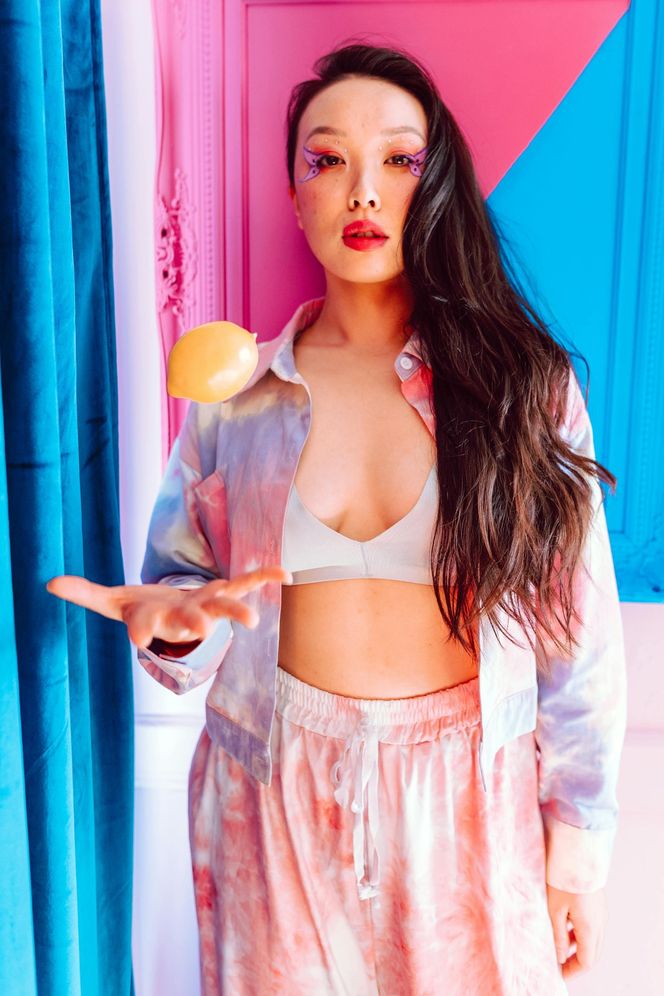 Boho to coś więcej niż styl w modzie. Poznaj jego zasady 