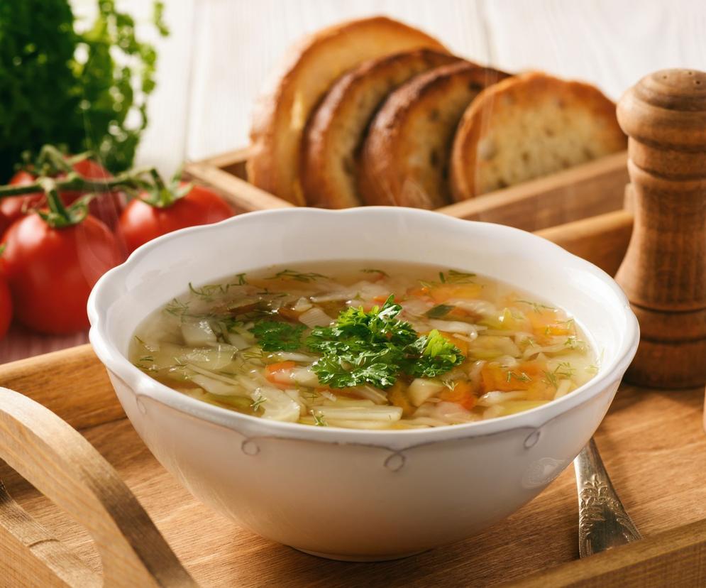 Zupa z kury z papryką i porem