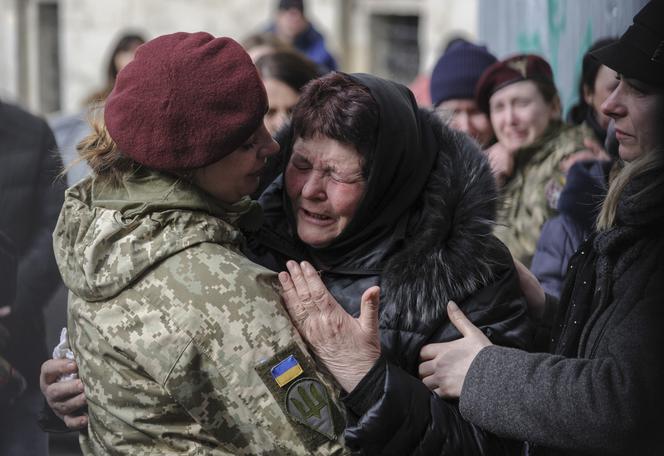 Lwów: Odbyły się pierwsze pogrzeby ukraińskich żołnierzy poległych w wojnie z Rosją 