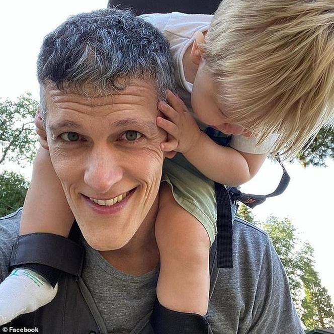 Trzech mężczyzn ojcami dwójki dzieci! Pierwsza poliamoryczna rodzina 