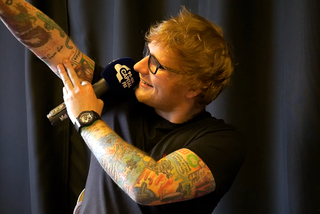 Nowy tatuaż Eda Sheerana z fatalną literówką!