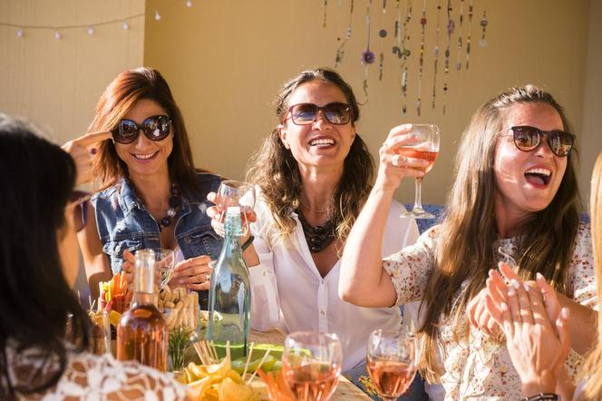 Girl dinner. Nowy dieteyczny trend podbija TikToka. Sprawdzamy, czy faktycznie działa