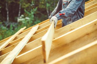 Budowa domu będzie droższa? Odnotowano znaczny wzrost cen w jednej kategorii materiałów budowlanych 