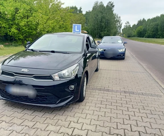 Instruktor nauki jazdy miał prawie 4 promile. Zatrzymała go policja