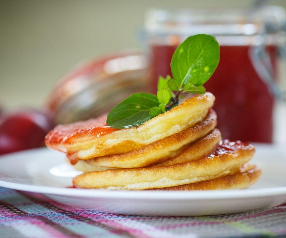racuchy ze śliwkami na maślance