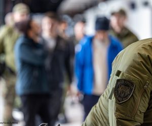 Dwóch funkcjonariuszy polskiej SG z poważnymi obrażeniami po ataku nożem w Gruzji